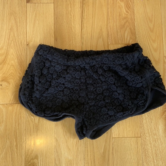 Forever 21 shorts size small